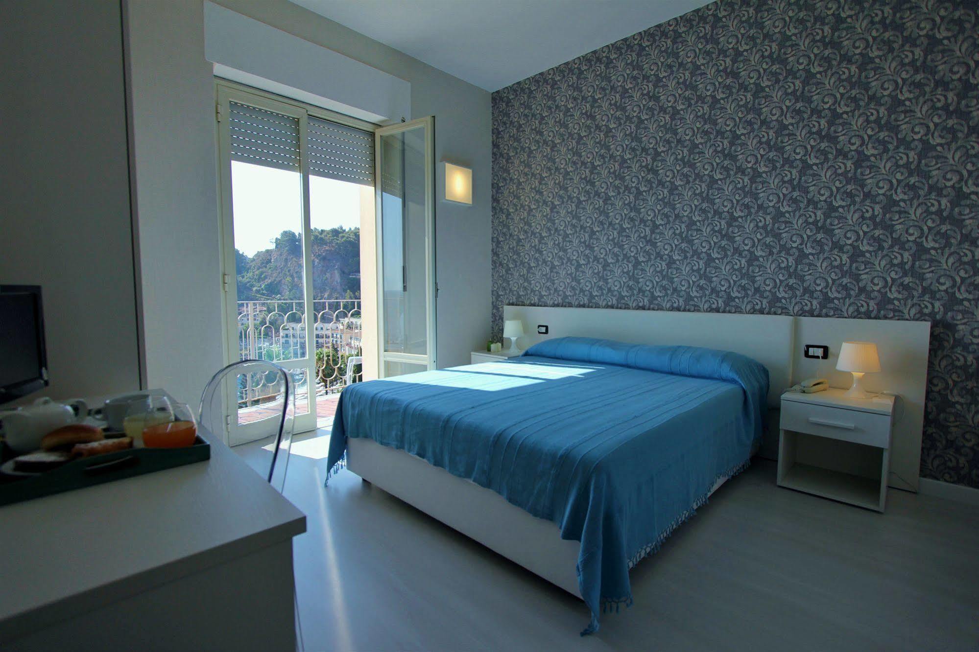 Hotel Baia Azzurra Taormina Eksteriør bilde